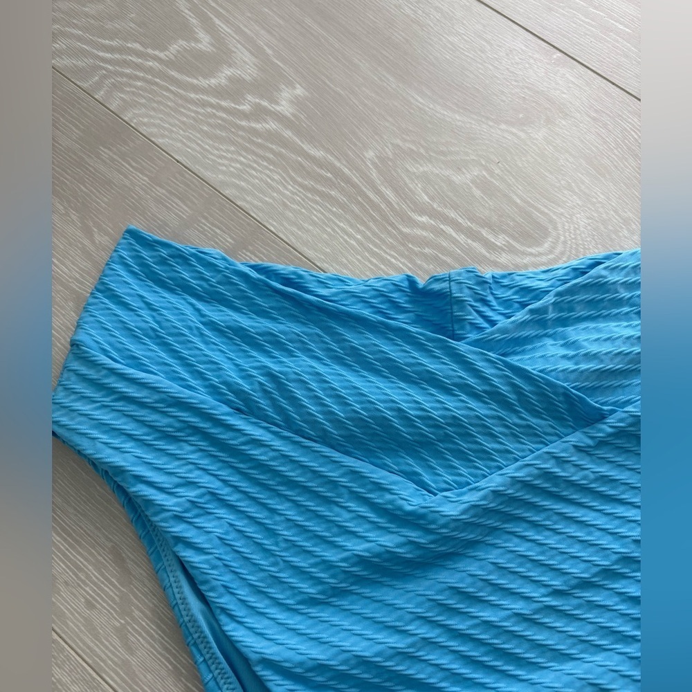Aerie High Waisted High Cut Cheeky Bikini Bottoms - Picture 3 of 4